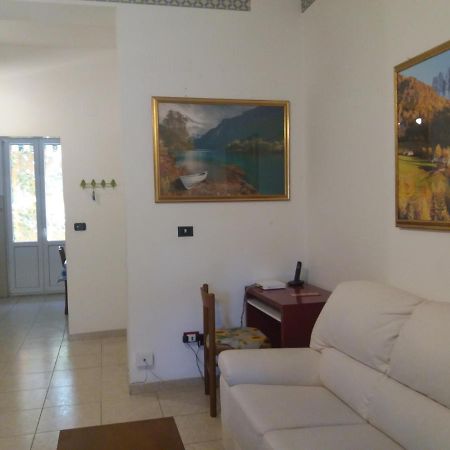 Casa Vacanze Lida مارينا دي كارّارا المظهر الخارجي الصورة
